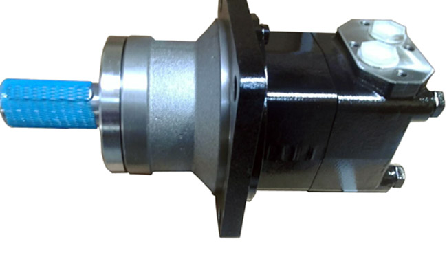 MOTOR ORBITAL MODELO MOMTW320 320 CC/REV EJE CILINDRICO 40MM CONEX 3-4 BSP WHELL MOTOR