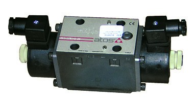 VALVULA DIRECCIONAL ELECTRICA CETOP 05 4-3 2 SOLENOIDES MOD. DKE-1713-WP-N CENTRO SILLA MARCA ATOS
